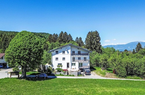 Rosegg Apartment | Beautiful apartment for 4 people with WIFI, A/C, TV and patio