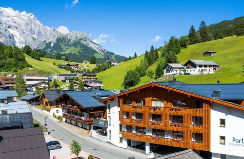 Dienten am Hochkoenig Apartment | Beautiful apartment for 6 guests with WIFI, TV, balcony and panoramic view