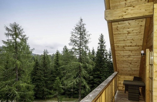 Albeck House | Beautiful private villa for 8 guests with WIFI, TV, balcony, panoramic view and parking