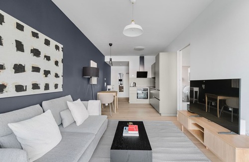 Vienna Apartment | Blueground | Leopoldstadt, pool, nr Prater