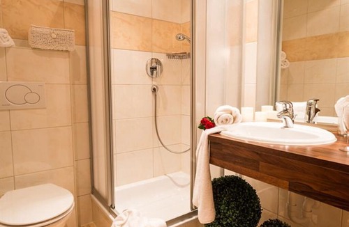 Riezlern Hotel | Breitachtal Room with Balcony - Haller's Posthotel