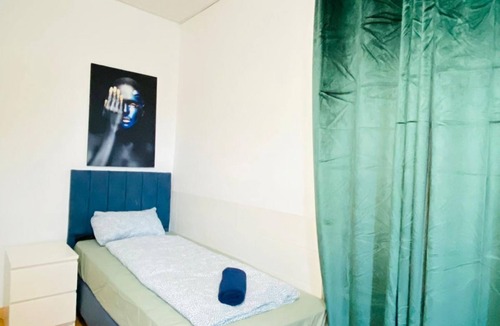 Liesing Apartment | Bright & Spacious 3-BR Apt with Direct City Access