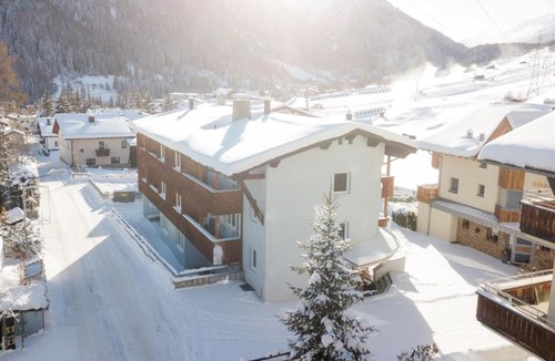 Sankt Anton am Arlberg Apartment | Chalet Gamskar