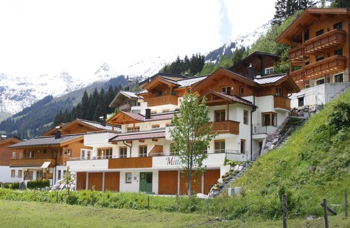 Hinterglemm Ski Chalet | Chalet in Saalbach with Parking