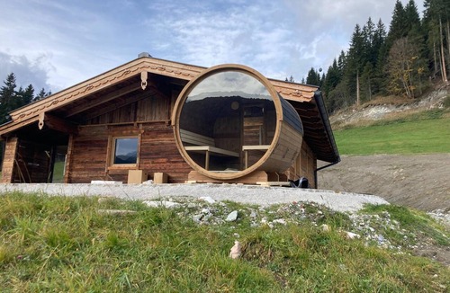 Gerlos Ski Chalet | Chalet with whirlpool & sauna on the ski slope