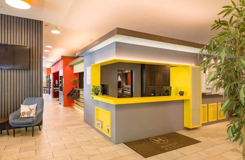 Hall In Tirol House | Charming Hwest Hotel Hall with WiFi and AC in wonderful Hall in Tirol