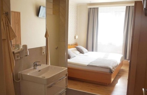 Feldbach Bed & Breakfast | City Zimmer, Hofseitig - Hotel & Wirtshaus Hödl-kaplan