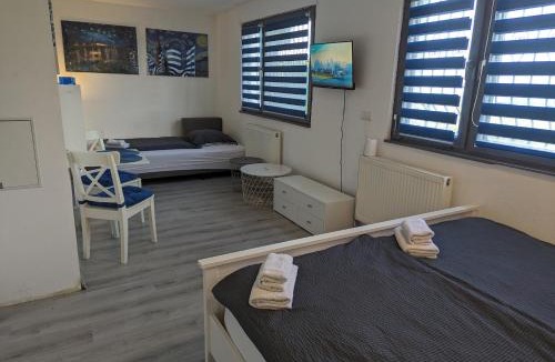 Asten Apartment | Comfortable Worker Studio - Free Parking