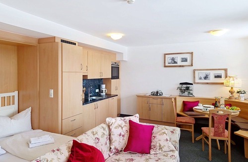Navis Apartment | Cosy apartment for 2 guests with WIFI, TV and terrace