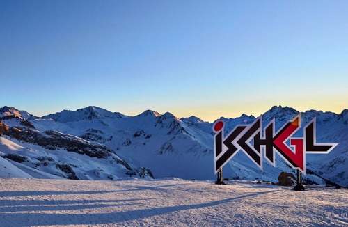 Ischgl Apartment | Cosy apartment for 4 people with WIFI, TV, balcony and pets allowed