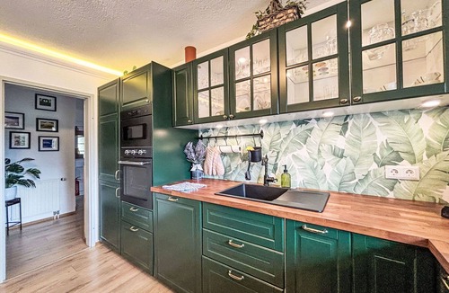 Rosegg Apartment | Cosy apartment for 6 people with WIFI, TV, terrace and pets allowed