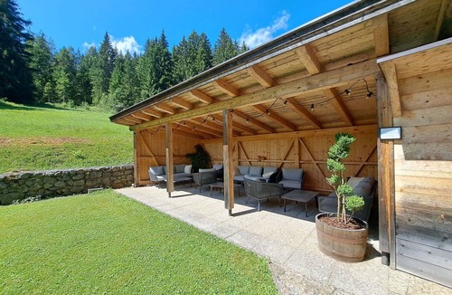 Auffach Apartment | Cosy apartment for 6 guests with WIFI, TV, terrace and pets allowed