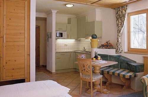 Sankt Anton am Arlberg Apartment | Cosy flat with balcony or terrace