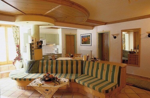 Sankt Anton am Arlberg Apartment | Cosy flat with balcony or terrace