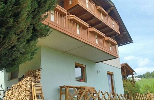 Diex House | Country house with stunning views and sauna