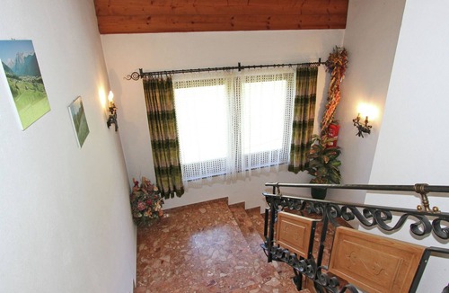 Hart im Zillertal Apartment | Cozy Apartment in Hart im Zillertal near Ski Area