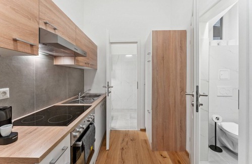 Leopoldstadt Apartment | Cozy Central Couple Apartment