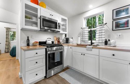 Sequim House | Creekside Escape A Designer Tiny House in the Woods but Minutes From Town