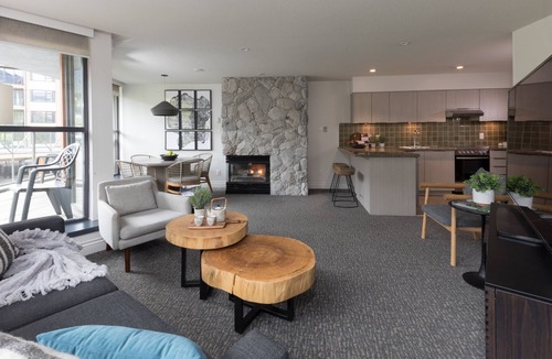 Whistler Village Hotel | Crystal Lodge