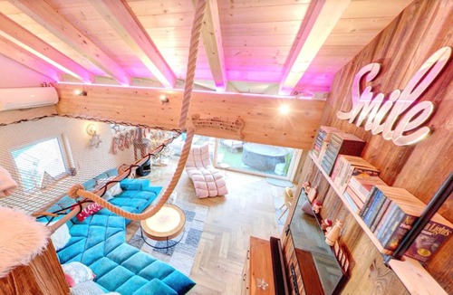 Medraz Apartment | Das Mountain Getaway - Top Two Floors Stubai Super Card