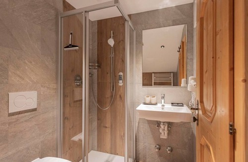 Trins House | Doppelzimmer Alpin - Alpengasthof Hohe Burg