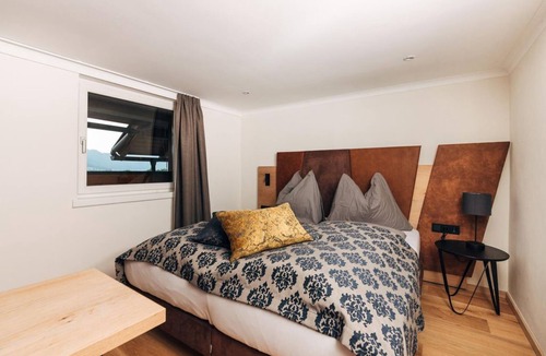 Stiegl House | Doppelzimmer mit Balkon und Seeblick - Familiengasthof Nindler