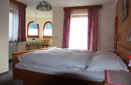Oetz House | Double Room - Haus Waldheim