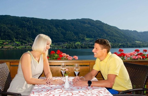 Stiegl House | Double room, shower/WC partly separate in the room - Hotel Ossiacher See*