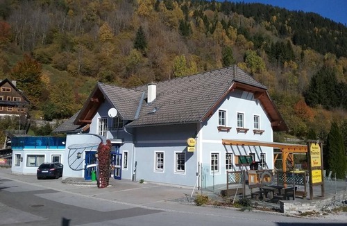 Predlitz-Turrach House | Dreibettzimmer, Dusche, WC, Bergseite - Gasthof zum Postwirt