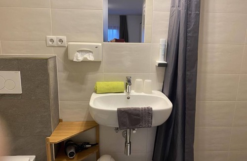 Obsteig House | DZ Komfort - Gasthof-pension Aschlandhof