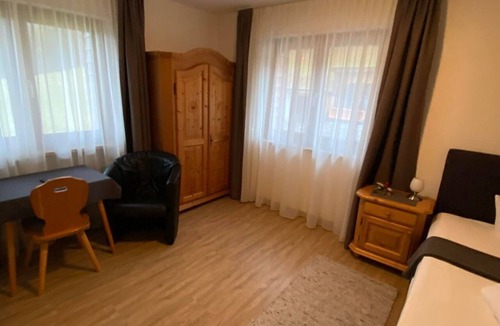 Obsteig House | Einzelzimmer - Gasthof-pension Aschlandhof