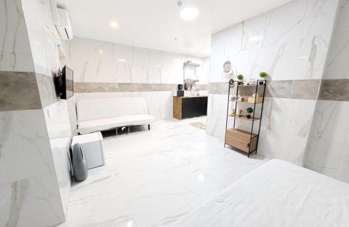 Stuwerviertel Apartment | Elegant Vienna Apartments in Prime Location Steps from Danube & Prater