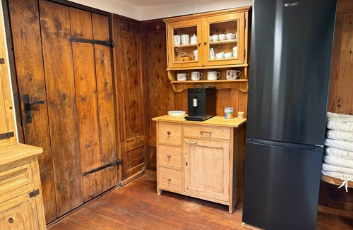 Sankt Marein bei Knittelfeld Cabin | Esel Huam – Charming Alpine Cabin on Fressenberg