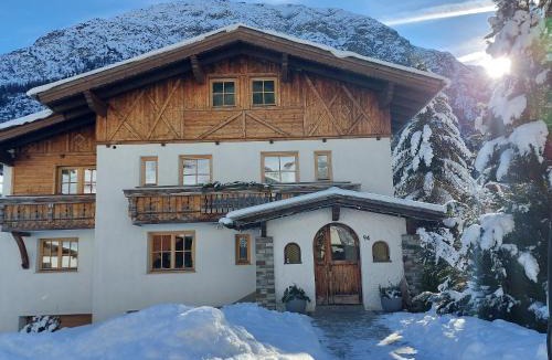 Holzgau Apartment | Försterhaus