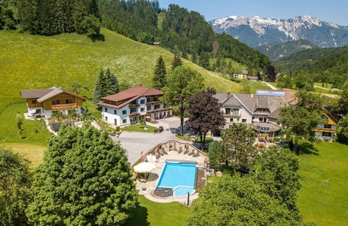 Rossleithen House | Familienzimmer mit Dusche/wc, 2 Schlafräume - Ferienhotel Gut Enghagen