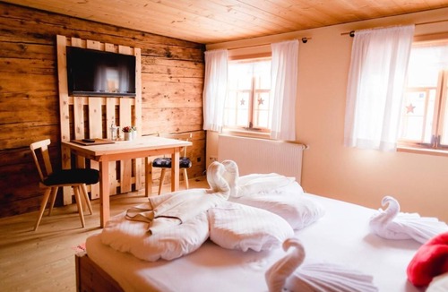 Mellau House | Familiezimmer Kanisfluh - Denkmalgeschütztes Haus im Idyllischen Mellau - Nazes Hus