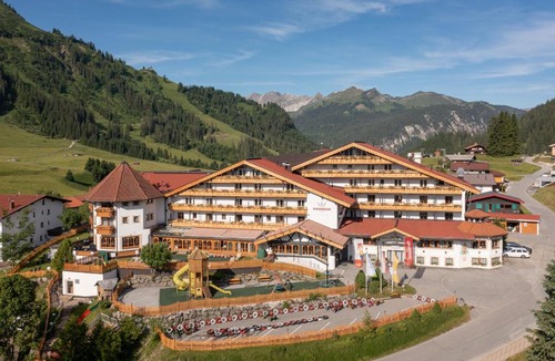 Berwang Hotel | Familotel Kaiserhof - Families only