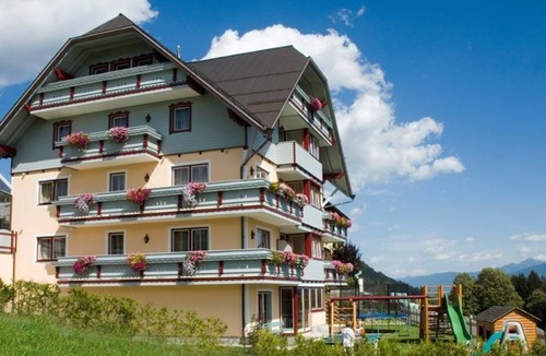 Ramsau am Dachstein House | Family room with bath, WC (44 m²) - Neuwirt
