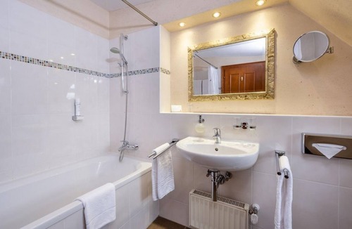 City Centre Salzburg House | Family Room - Free Cancellation - IMLAUER Palais Mirabell