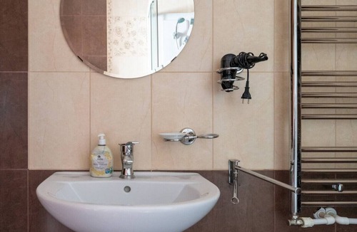 Haslau-Maria Ellend Apartment | FarawayHomes Aparthotel Vienna Airport #1