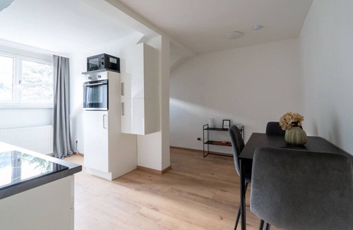 Leoben Apartment | FarawayHomes Studio Leoben #K9