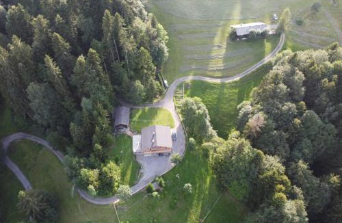 Grossdorf Apartment | Ferienhaus am Waldrand von Egg Bregenzer Wald