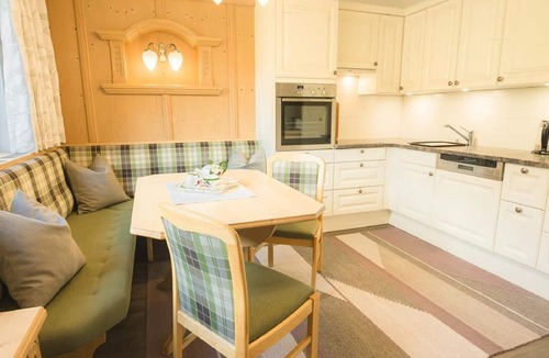 Obernberg am Brenner Apartment | Ferienwohnung Tribulaunblick - Gästehaus Geir