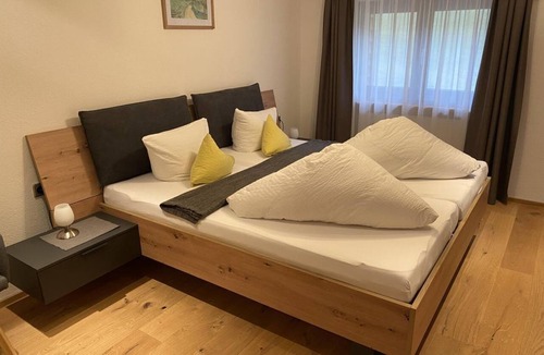 Obsteig House | Ferienwohnung - Gasthof-pension Aschlandhof