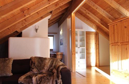 Pflach Apartment | Ferienwohnung Tauernblick