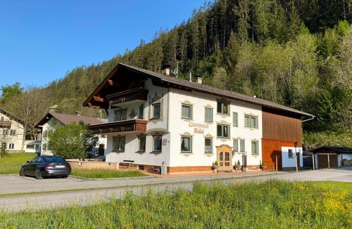 Holzgau Bed & Breakfast | Gästehaus Huber