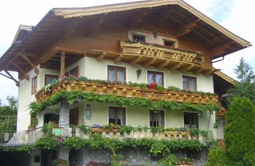 Faistenau Bed & Breakfast | Gästehaus Rosa Leitgeb