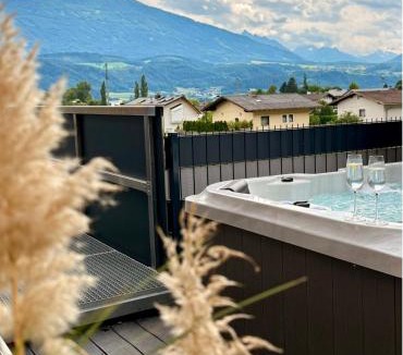 Thaur Apartment | Garden Lodge bei Move2Stay