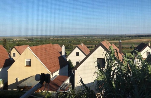 Donnerskirchen House | Gardi House. Cozy 3 bedroom house on Lake Neusiedl. Very quiet area.