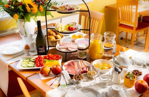 Burgauberg-Neudauberg House | Golf & Thermenland Sonnenpension Frühstückshotel Burgauberg Stegersbach